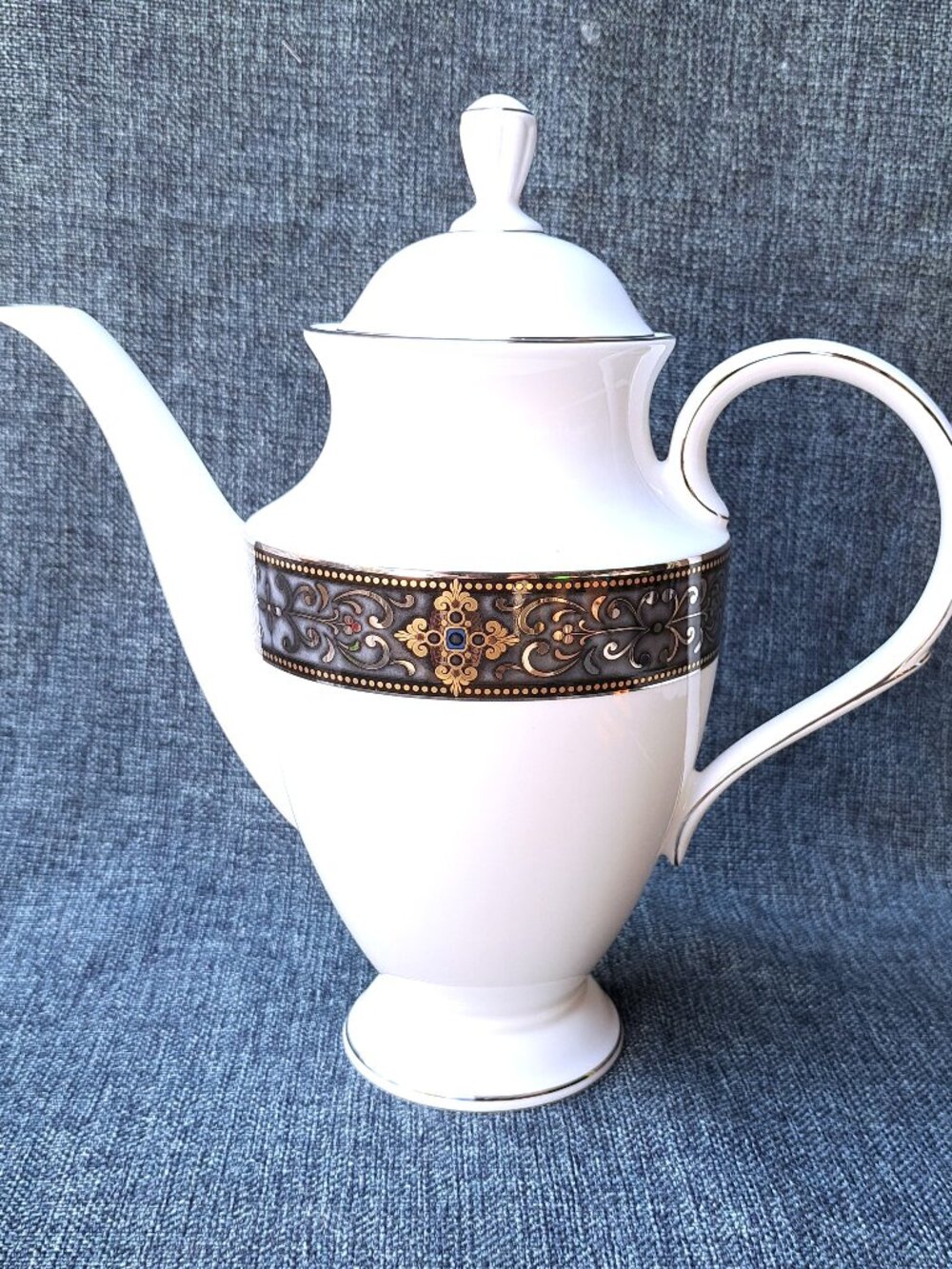 BEAUTIFUL LENOX COFFEE POT VINTAGE JEWEL BONE CHINA VERY VERY RARE W WIDE BAND